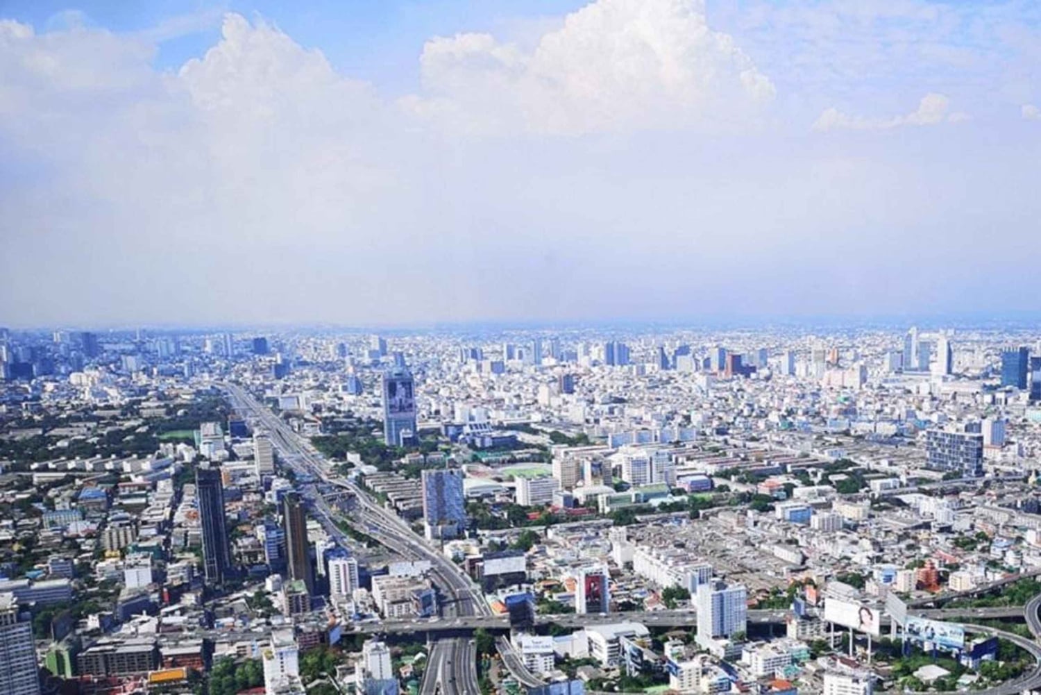 Bangkok: Baiyoke Sky Hotel Observatory Entry Ticket & Drink