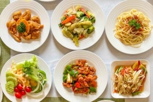 Bangkok: Guidad tur till Grand Palace och Wat Arun med transport