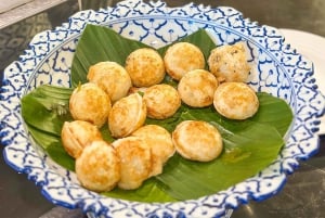 Bangkok: Guidad tur till Grand Palace och Wat Arun med transport