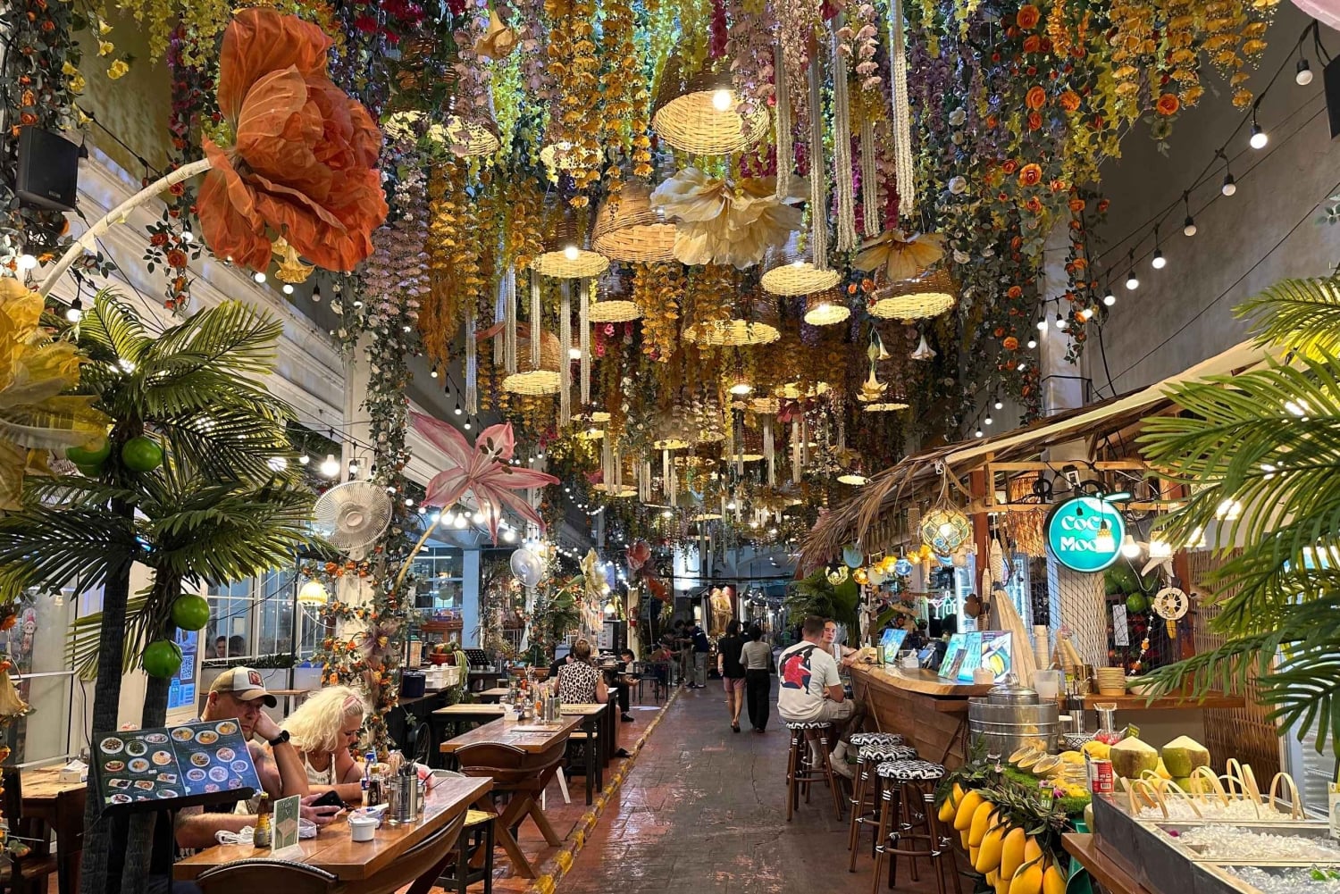 Bangkok: Banglamphu Street Food & Riverside Charm with boat