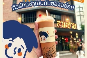 Bangkok: Banthat Thong Road Food Tour with Rooftop Drink