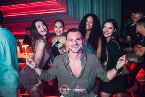 Imprezowa wycieczka po klubach Bangkoku: odkrywaj, łącz się i baw się na całym świecie