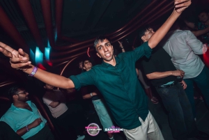 Imprezowa wycieczka po klubach Bangkoku: odkrywaj, łącz się i baw się na całym świecie