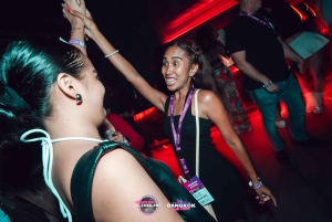 Imprezowa wycieczka po klubach Bangkoku: odkrywaj, łącz się i baw się na całym świecie