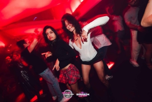 Imprezowa wycieczka po klubach Bangkoku: odkrywaj, łącz się i baw się na całym świecie