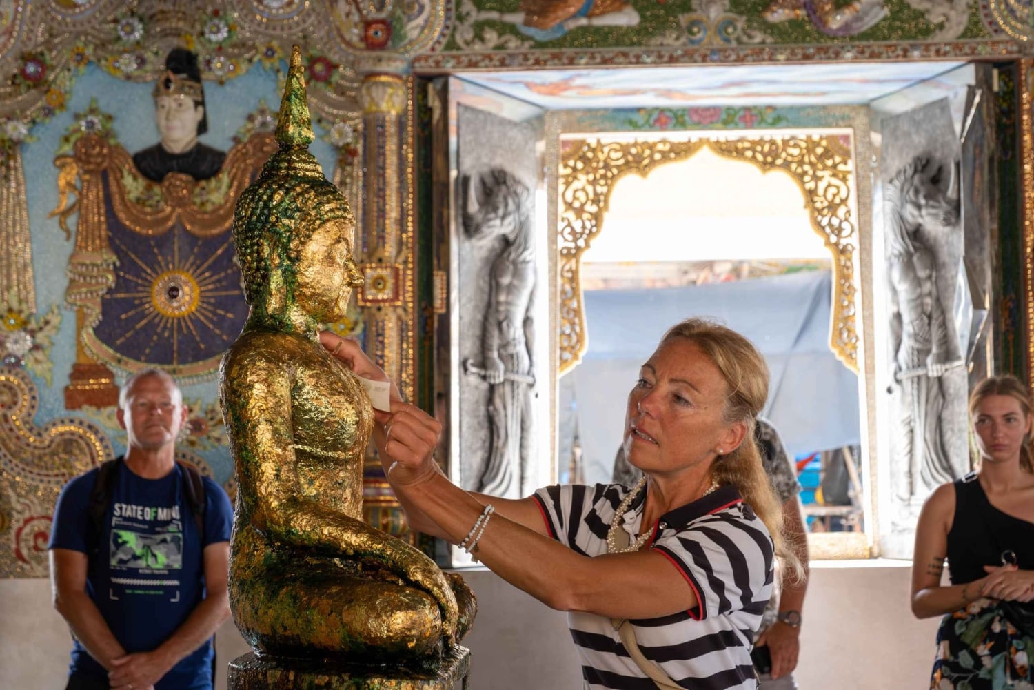 Tour in bicicletta di Bangkok oltre la città con spuntino locale