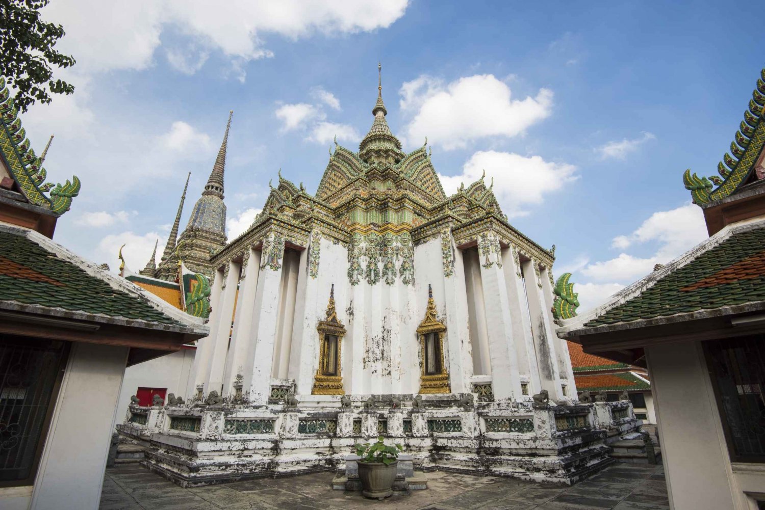 Bangkok: Self-Guided Walking Audio Tour of Top 4 Temples