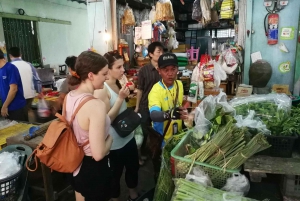 Bangkok: Bike and Canal Boat Tour with Lunch