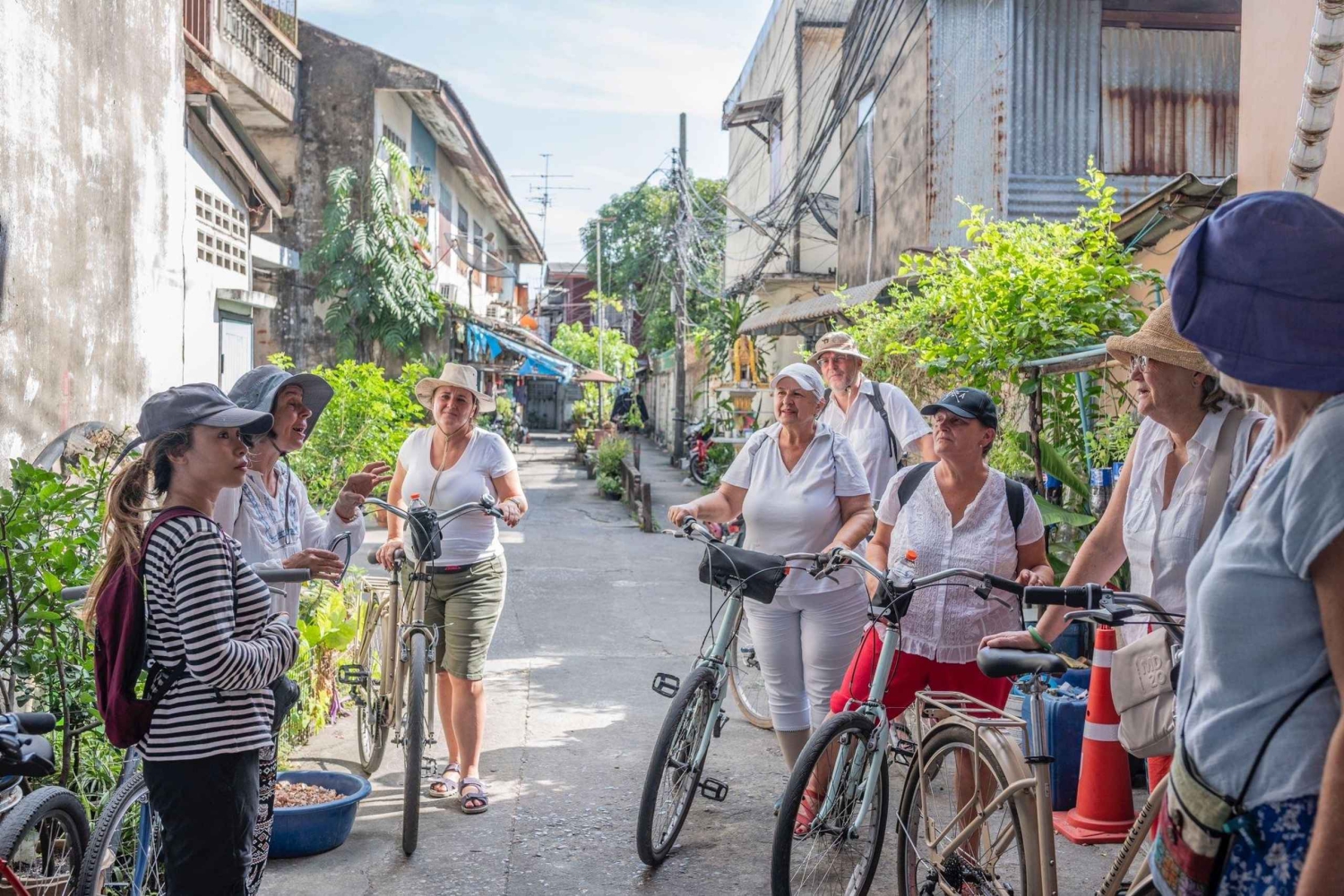 Bangkok: Cykel, båt och mattur i Thonburi