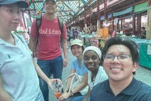 Bangkok: Bite-Sized Food Tour at Floating Market