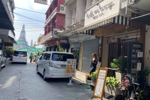 Bangkok: Cafe-Hopping Half-Day Walking Tour with 3 Cafes