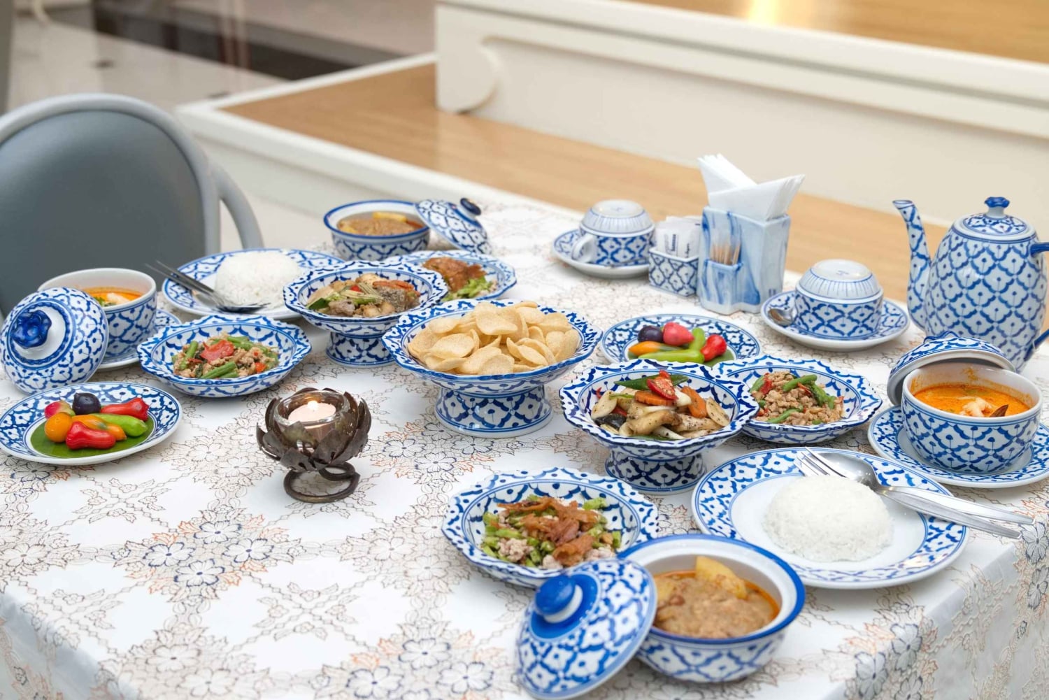 Bangkok: Spettacolo di Cabaret Calypso con trasferimento in hotel