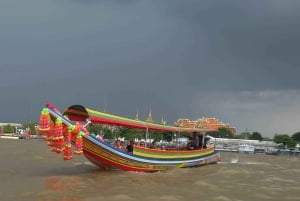 Bangkok: Canal Tour Local Life Along Waterways ends Wat Arun