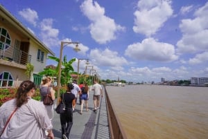Bangkok: wycieczka po wiosce nad kanałem łodzią EV i lunch