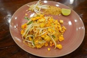 Bangkok: wycieczka po wiosce nad kanałem łodzią EV i lunch