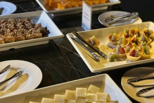 Bangkok: Karnevaaliristeily illallisella, jossa on ilmainen olut ja buffet