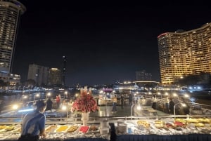 Bangkok: Karnevaaliristeily illallisella, jossa on ilmainen olut ja buffet