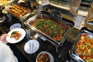 Bangkok: Karnevaaliristeily illallisella, jossa on ilmainen olut ja buffet