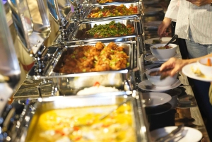 Bangkok: Karnevaaliristeily illallisella, jossa on ilmainen olut ja buffet