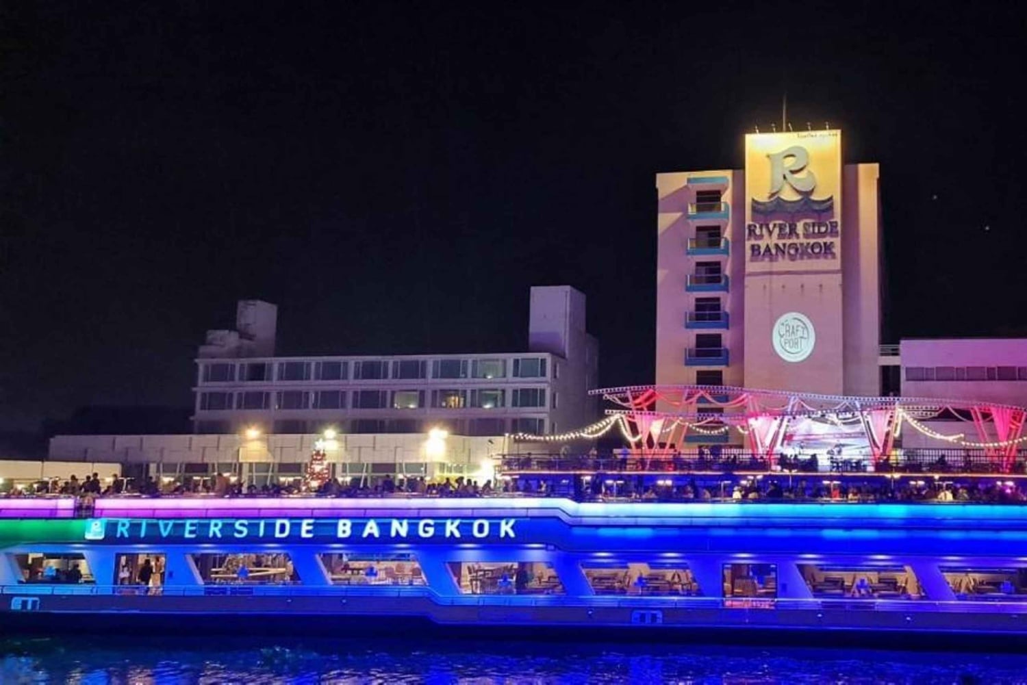 Bangkok: Fiesta de Carnaval Cena Crucero con Actuación en Directo