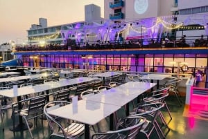 Bangkok: Fiesta de Carnaval Cena Crucero con Actuación en Directo