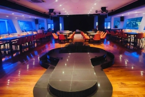 Bangkok: Fiesta de Carnaval Cena Crucero con Actuación en Directo