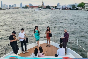 Bangkok: Crucero en barco por el Chao Phraya con bebidas ilimitadas