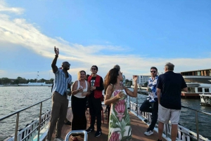 Bangkok: Crucero en barco por el Chao Phraya con bebidas ilimitadas