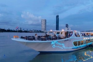 Bangkok: crociera sul Chao Phraya con buffet di lusso e ponte scoperto