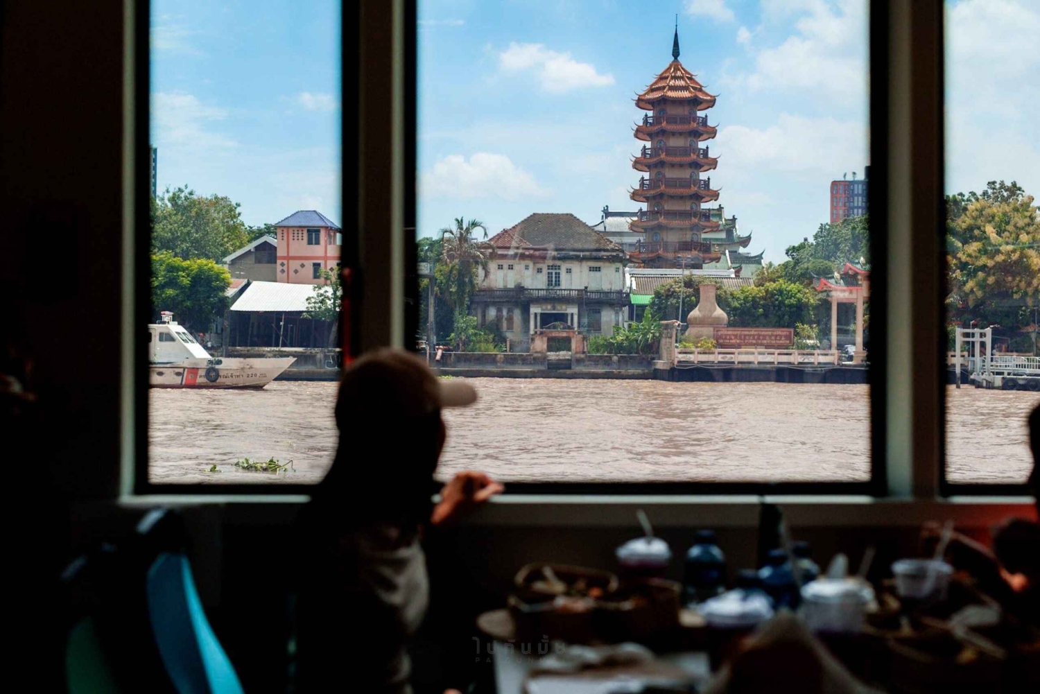 Bangkok: paseo en barco por el río Chao Phraya con opción de comida tailandesa