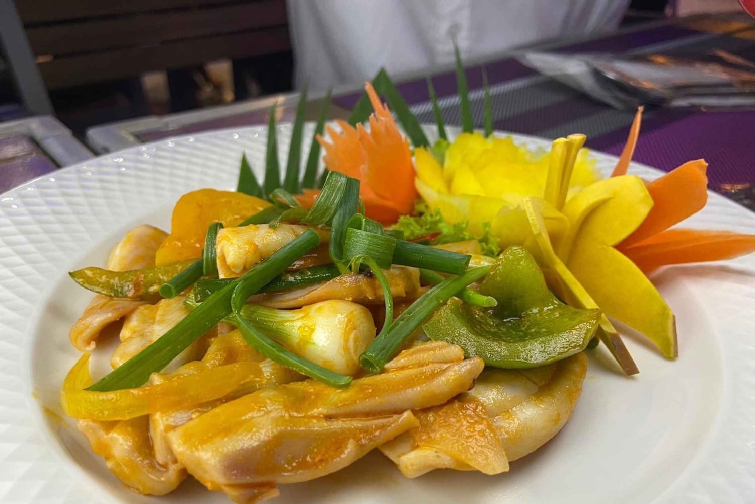 Bangkok: Chao Phraya River Buffet Dinner Cruise