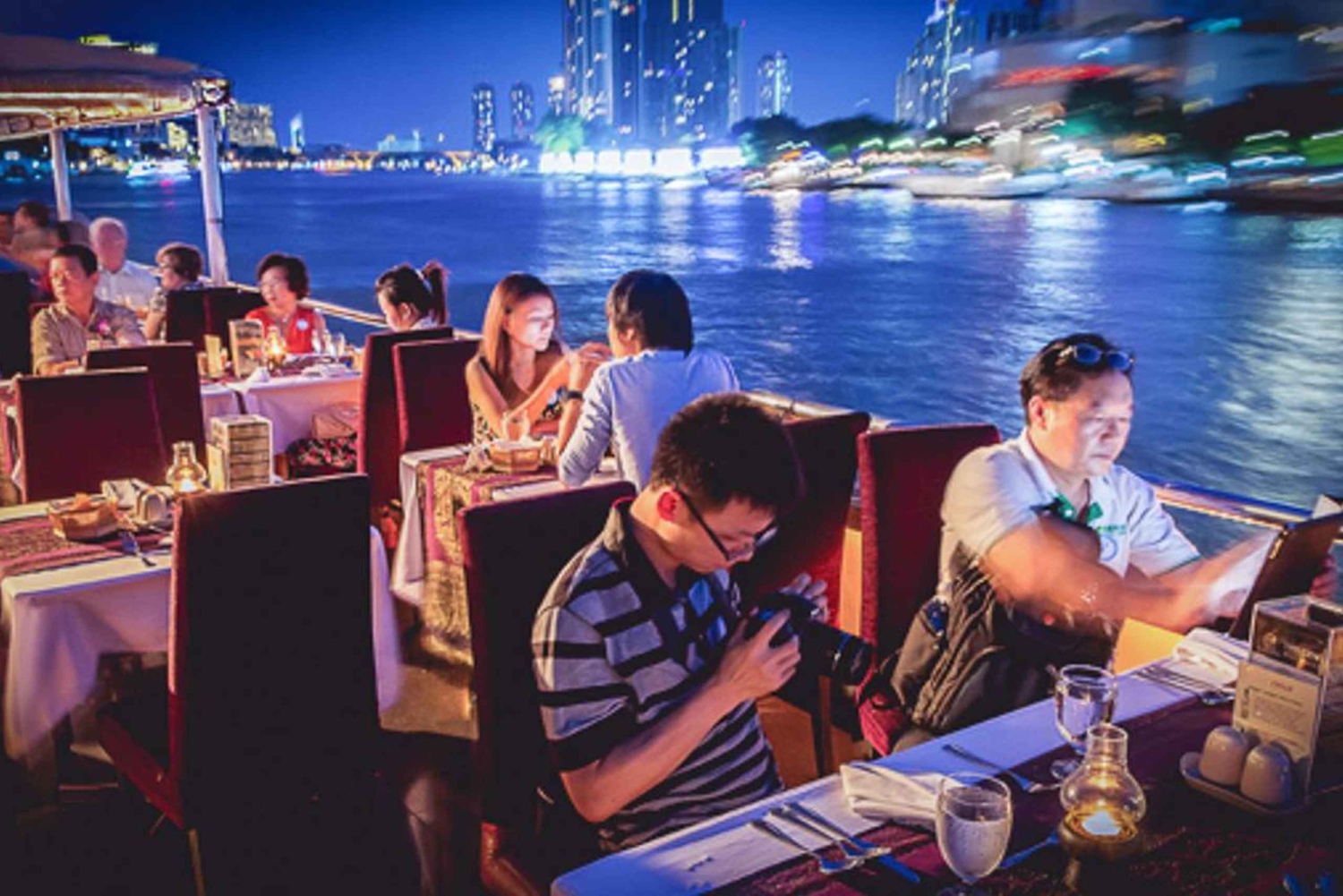 Bangkok: Chao Phraya River Dinner Cruise with Buffet