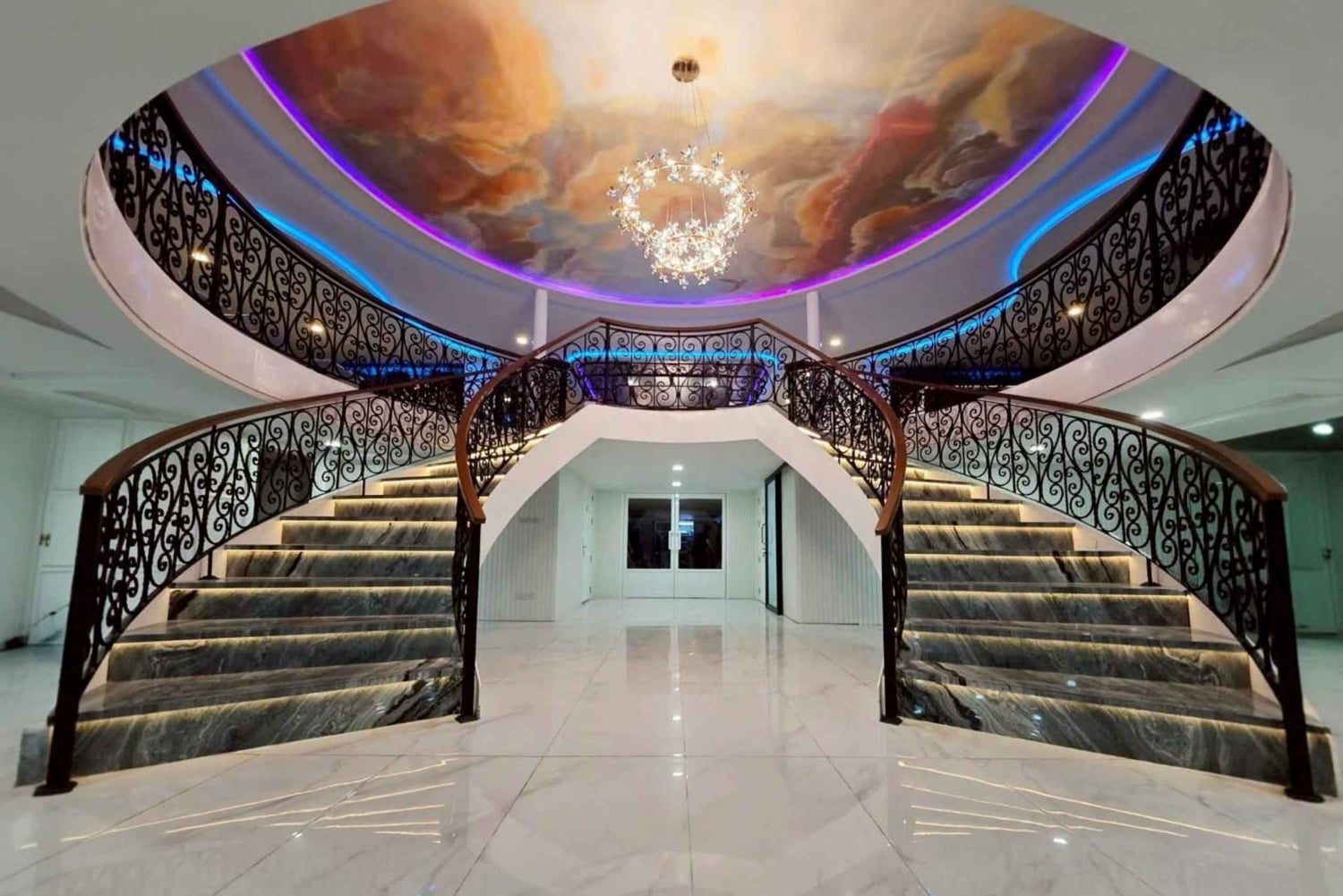 Bangkok Chao Phraya River Noah Nieuwste luxe 5-sterren cruise