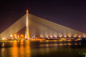 Bangkok: Vela Cruise Buffet Dinner på Chao Phraya