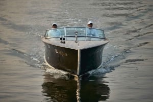 Bangkok: Crociera privata in barca Hacker sul fiume Chaophraya