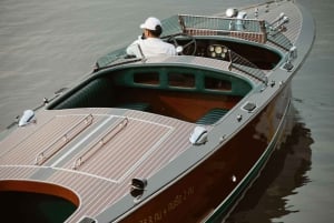 Bangkok: Crociera privata in barca Hacker sul fiume Chaophraya