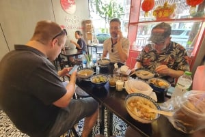 Bangkok: Must things to see in China town, Lille gruppe