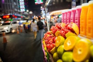 Bangkok: Chinatown Food Tour with Michelin Food Stalls