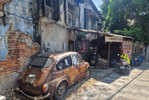 Bangkok: Chinatown & Taladnoi Street Art Guided Walking Tour