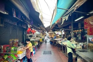 Bangkok: Chinatown & Taladnoi Street Art Guided Walking Tour