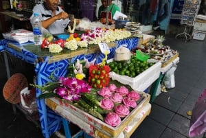 Bangkok: CHOB Day Walking Tour (Talking + Walking + Eating)