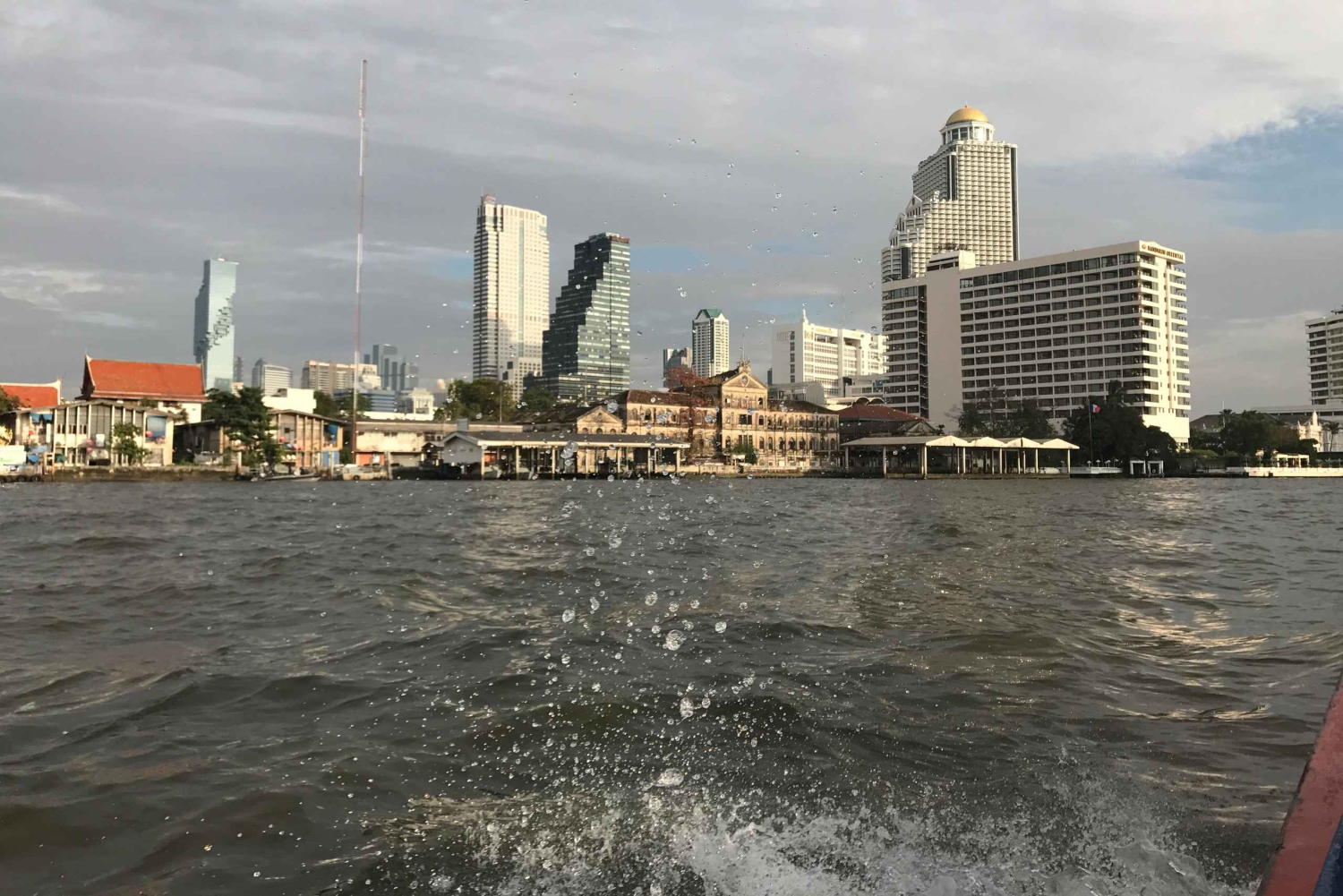 Bangkok : CHOB TUK TUK Ride + Canal Tour + Foods Tasting