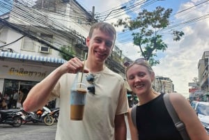 Bangkok: CHOB TUK TUK Ride + Canal Tour + Foods Tasting