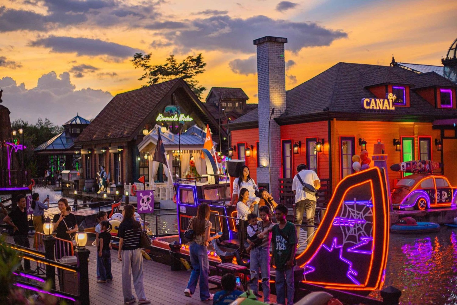 Bangkok: Chocolate Ville Entry with Transfer & Guide