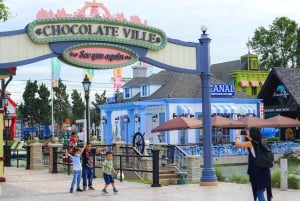 Bangkok: Chocolate Ville Entry with Transfer & Guide