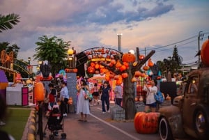 Bangkok: Chocolate Ville Entry with Transfer & Guide