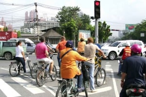 Bangkok : Visite d'une demi-journée à vélo pour découvrir la culture de la ville
