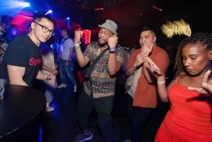 Imprezowa wycieczka po klubach Bangkoku: odkrywaj, łącz się i baw się na całym świecie