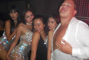 Imprezowa wycieczka po klubach Bangkoku: odkrywaj, łącz się i baw się na całym świecie