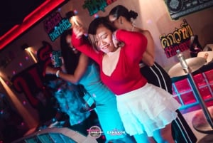 Imprezowa wycieczka po klubach Bangkoku: odkrywaj, łącz się i baw się na całym świecie